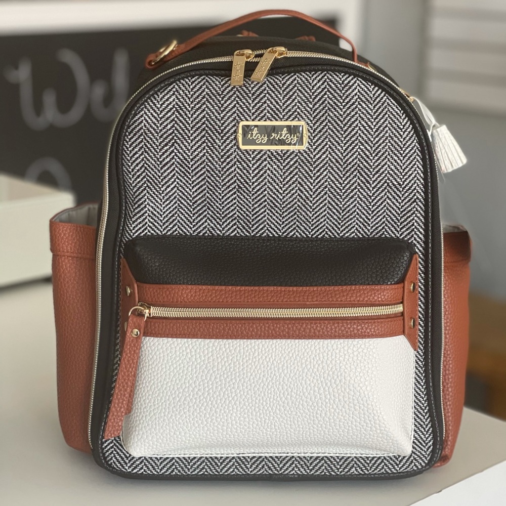 Itzy Ritzy Itzy Mini Diaper Bag Navy and Brown NWT